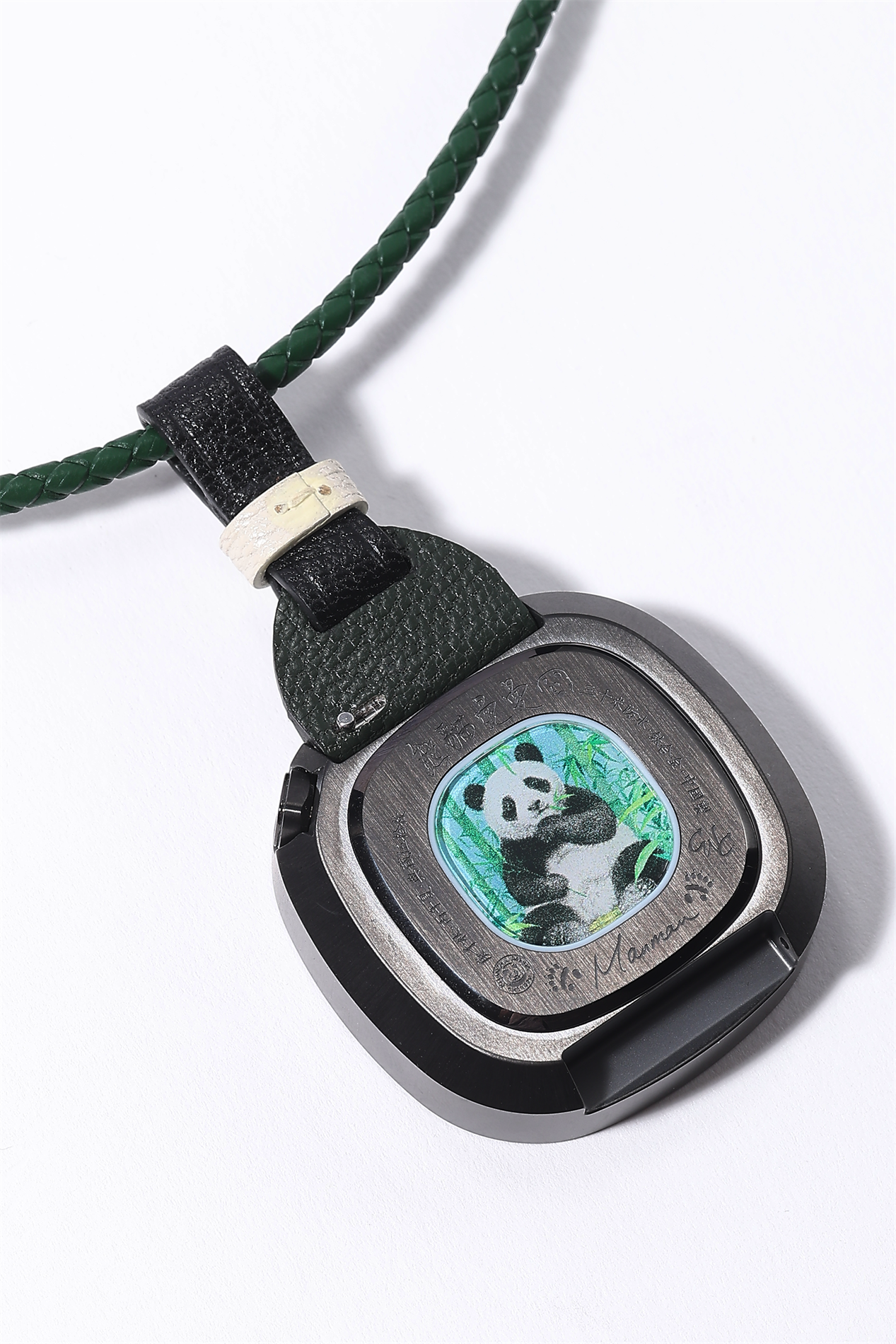 FAYY pendant back with Manman Panda